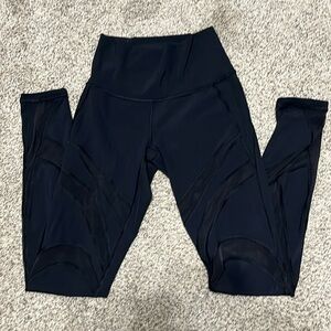 Lululemon Athletica Full Length Mesh Leggings. Women’s size 4.